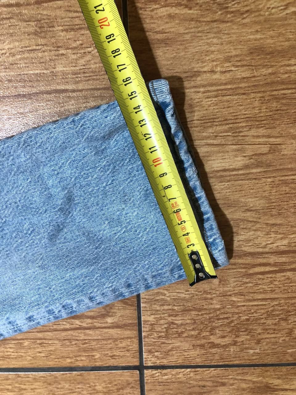 Levi's Vintage Levi's Jeans Sun Faded Light Wash Denim Size US 26 / EU 42 - 18 Thumbnail