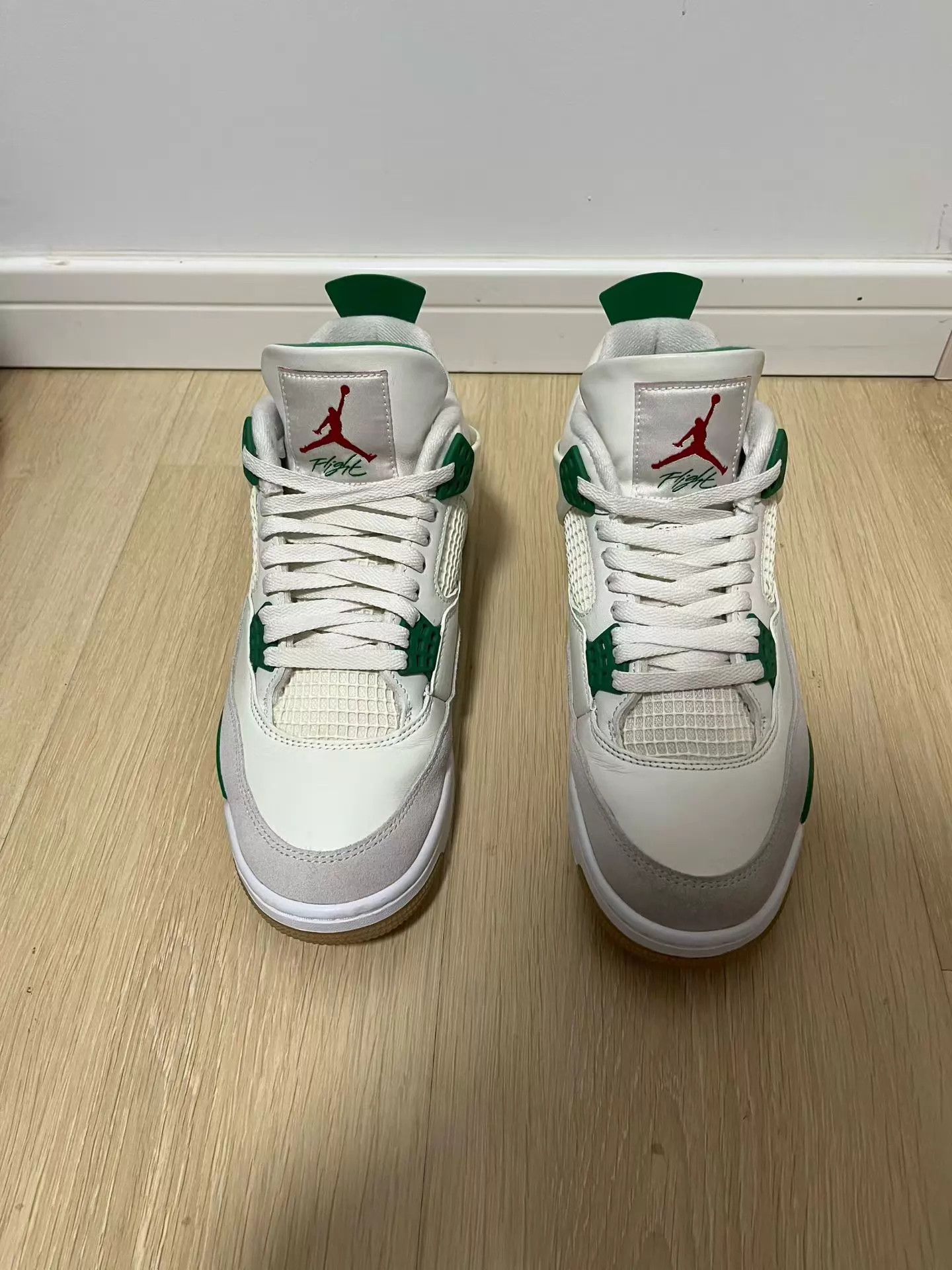 Nike Air Jordan 4 AJ4 x Nike SB White/Green 42.5 Worn OG box Size US 9.5 / EU 42-43 - 2 Thumbnail