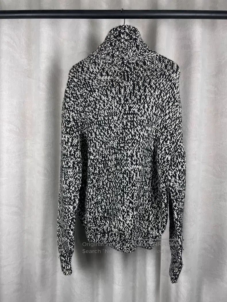 Saint Laurent Paris Saint Laurent Paris Black and White Knit Snowflake High Ne Size US S / EU 44-46 / 1 - 2 Thumbnail