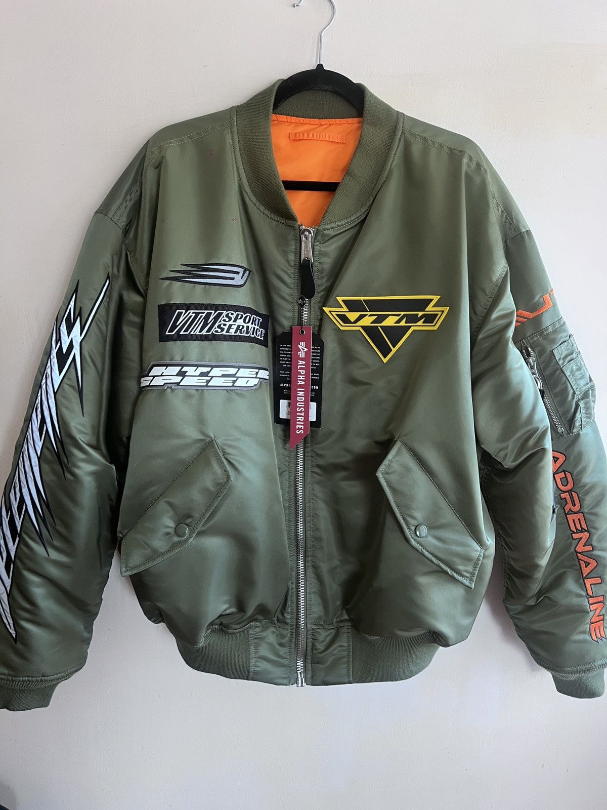 Alpha Industries × Vetements vetements racing bomber Size US S / EU 44-46 / 1 - 1 Thumbnail