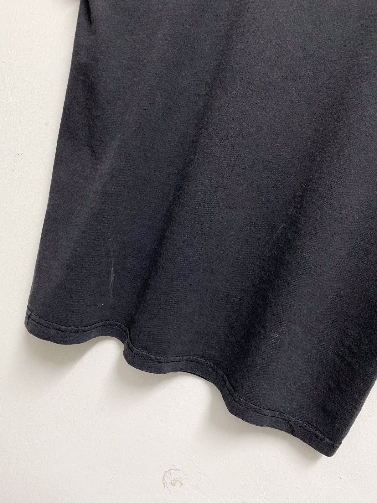 Disney × Mickey Mouse × Vintage 2000's Mickey Mouse Disneyland - Katate Kid T-Shirt Size US M / EU 48-50 / 2 - 5 Thumbnail
