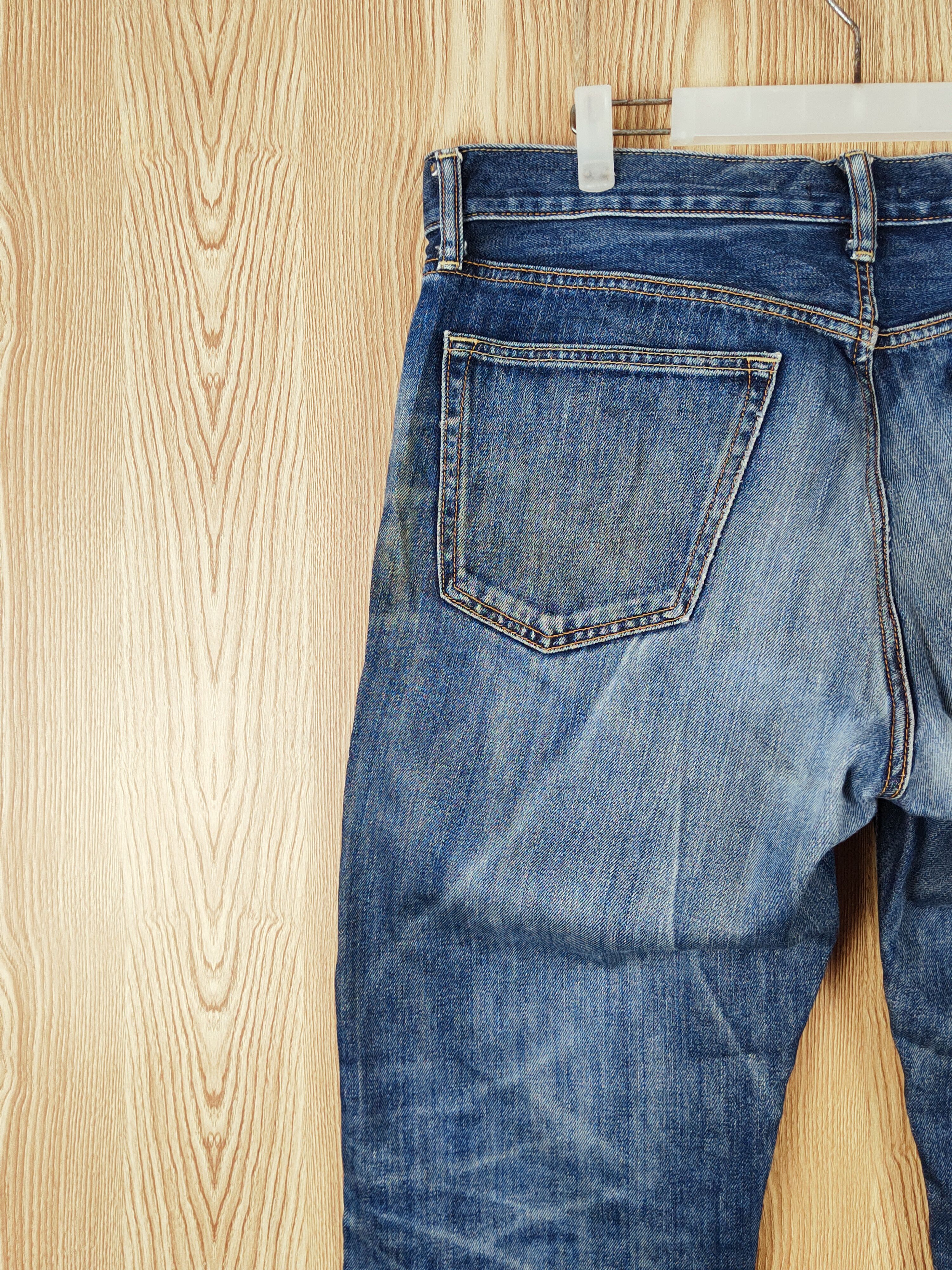 Japanese Brand Uniqlo fabric by kaihara Distressed Ripped Jeans #W947 Size US 36 / EU 52 - 8 Thumbnail