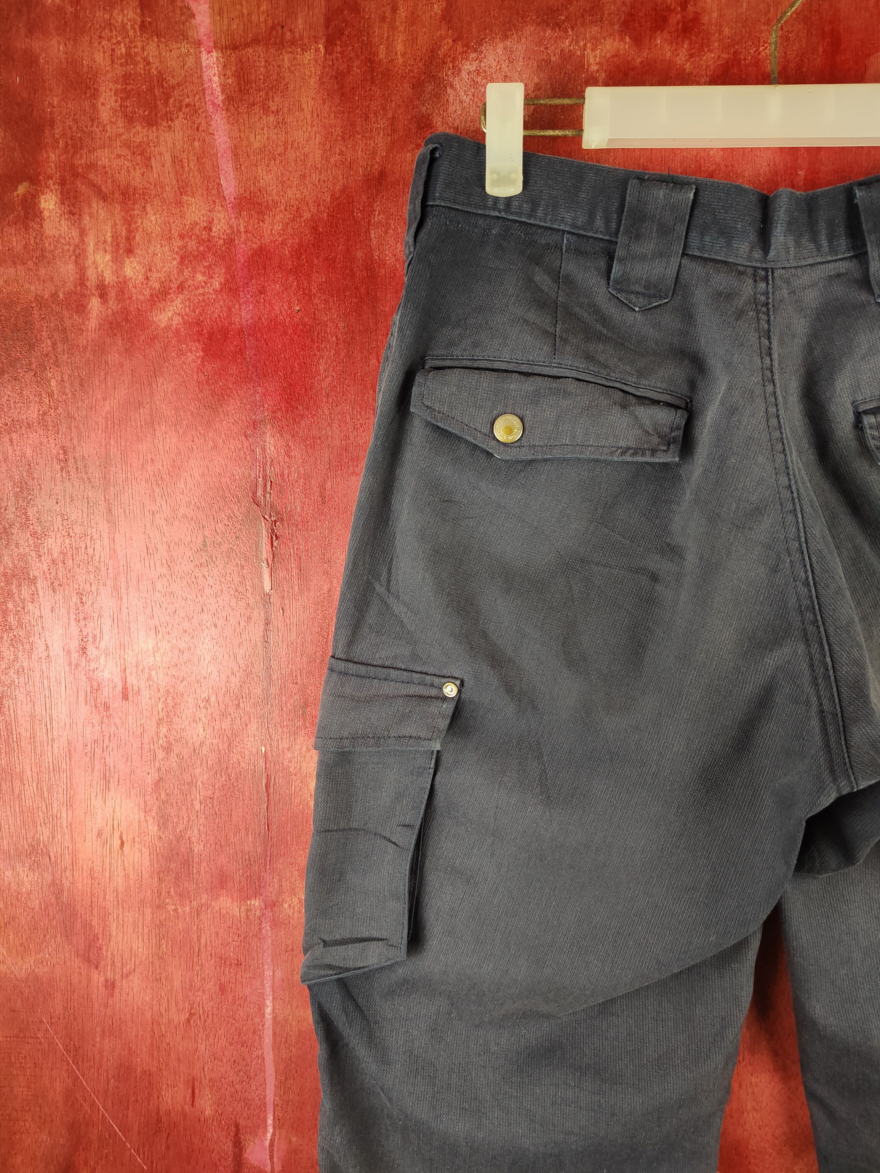 Japanese Brand Vintage Japanese Faded Dark Blue Cargo Pants N#S44 Size US 31 - 10 Thumbnail