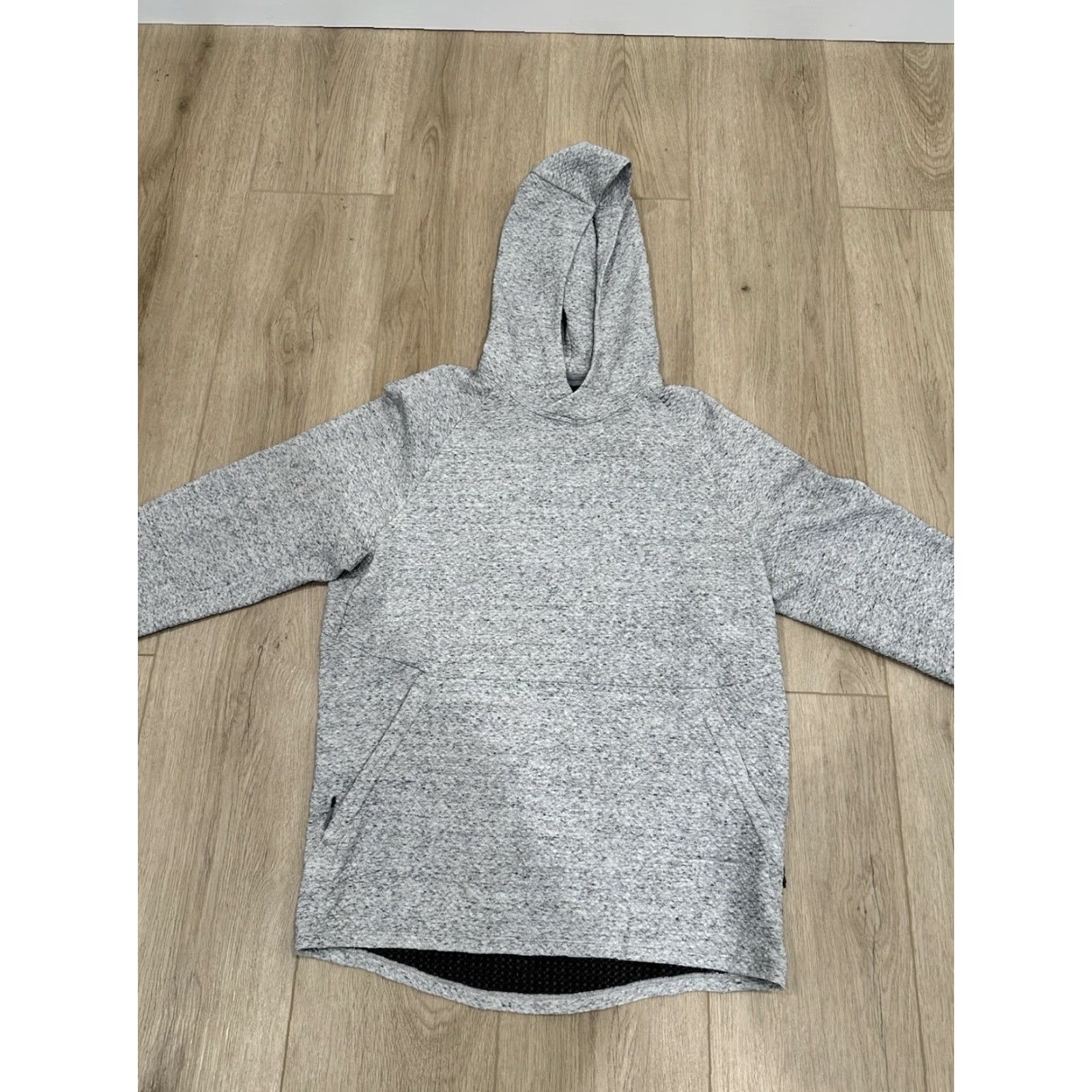 Lululemon Lululemon At Ease Hoodie Performance Sweatshirt Gray Textured Mens Size S Small Size US S / EU 44-46 / 1 - 3 Thumbnail