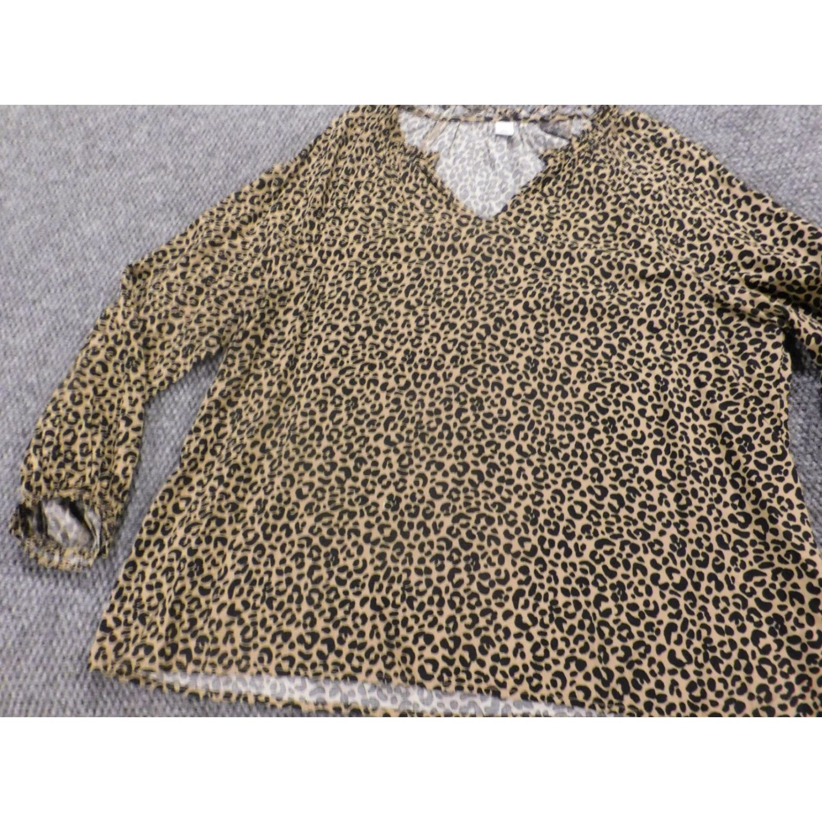 Old Navy Old Navy Blouse Women L Multicolor Animal Print Round Neck Long Sleeve Pullover Casual Rayon Classic Stretch Top Size L / US 10 / IT 46 - 3 Thumbnail