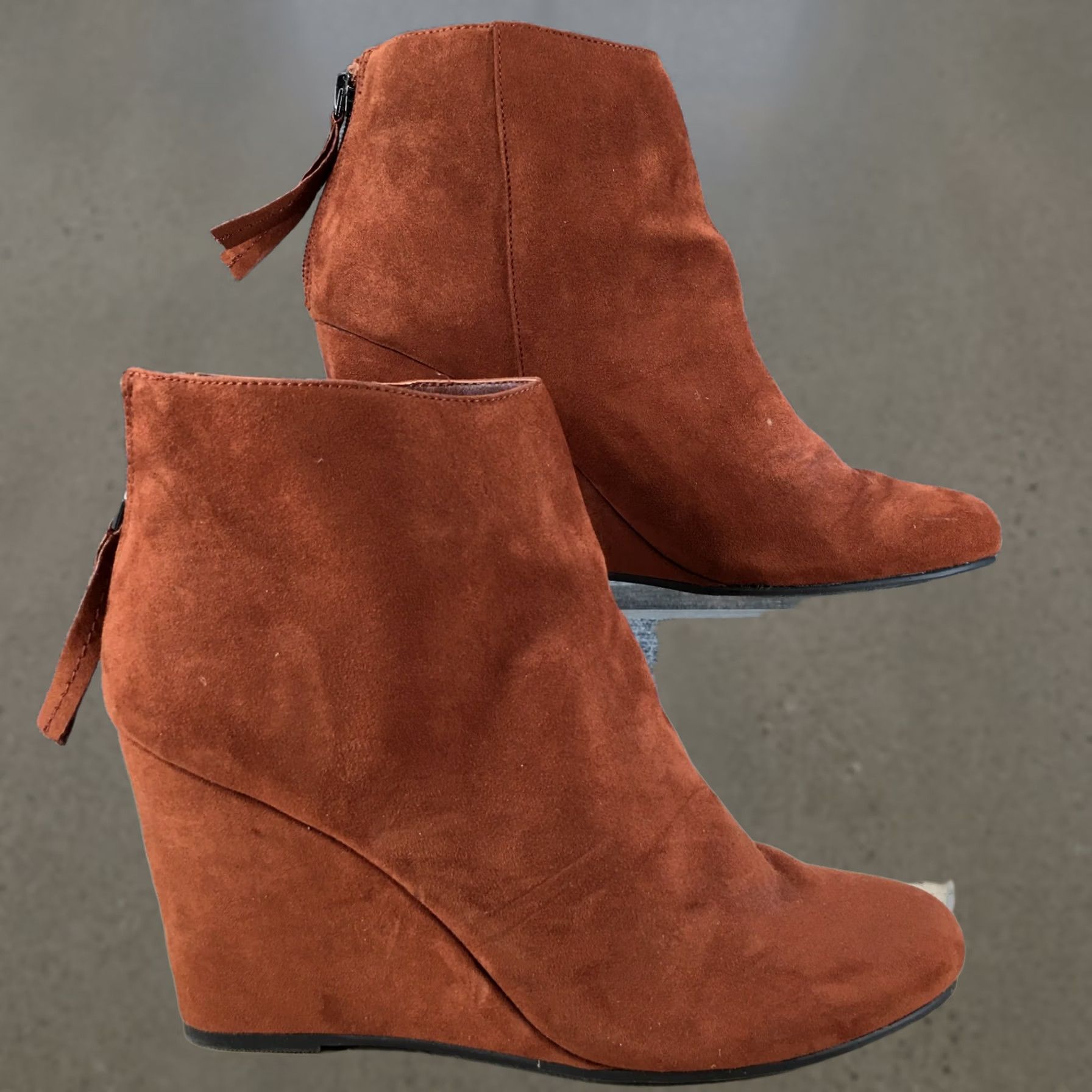 Dolce Vita DV Dolce Vita Boots Womens 9 Casual Back Zip Wedge Ankle Bootie Brown Fabric Boots Women 9 Brown Fabric Wedge Ankle Bootie Dolce Vita Mens? Size US 9 / IT 39 - 1 Thumbnail