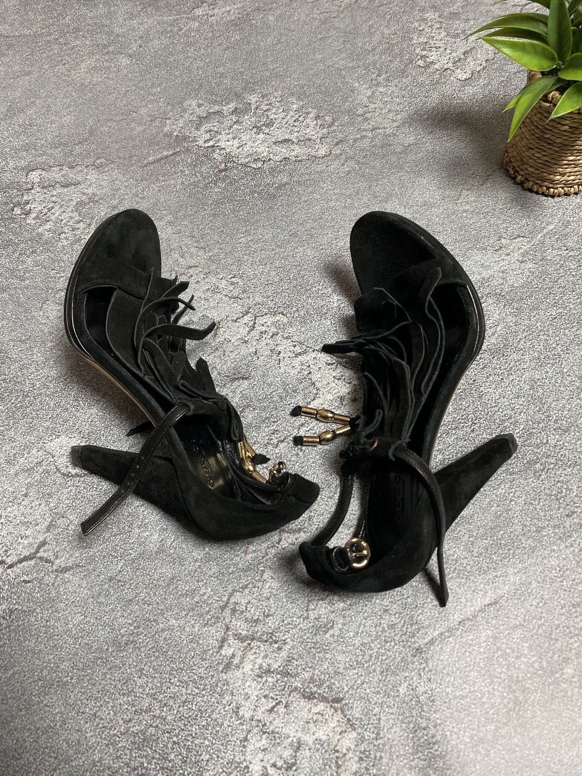 Gucci Gucci heels suede womens 37 Size US 7 / IT 37 - 7 Thumbnail