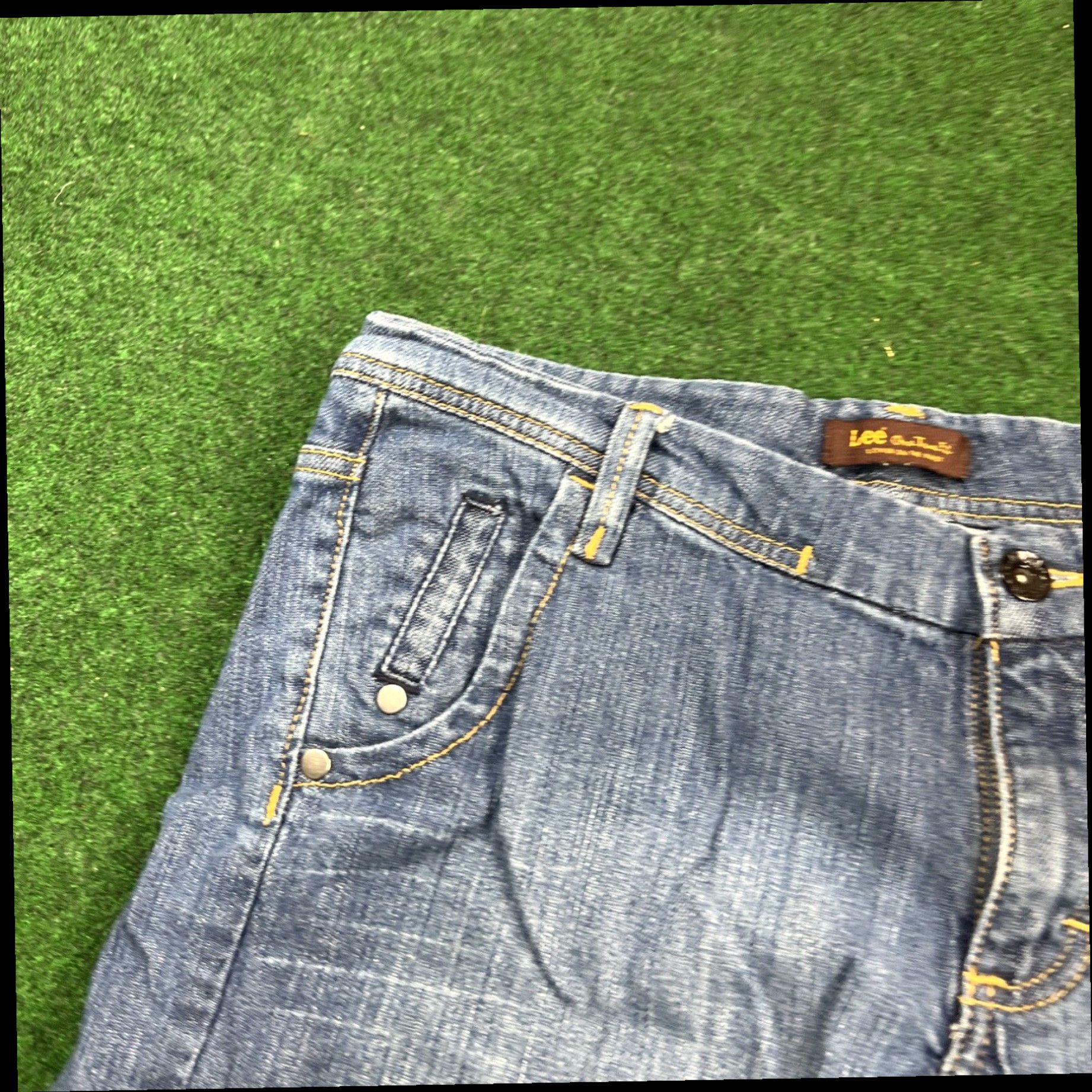 Lee LEE One True Women's 12M Denim Shorts Fit Lower on the Waist Blue Size 24" / US 00 / IT 34 - 2 Thumbnail