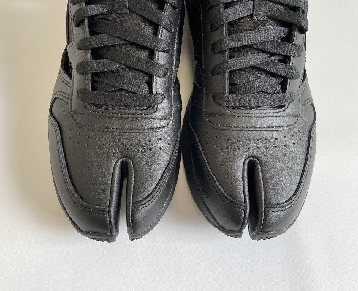 Maison Margiela × Reebok ‘Project 0 CL’ Tabi Cut Out Sneakers Size US 9 / IT 39 - 11 Thumbnail