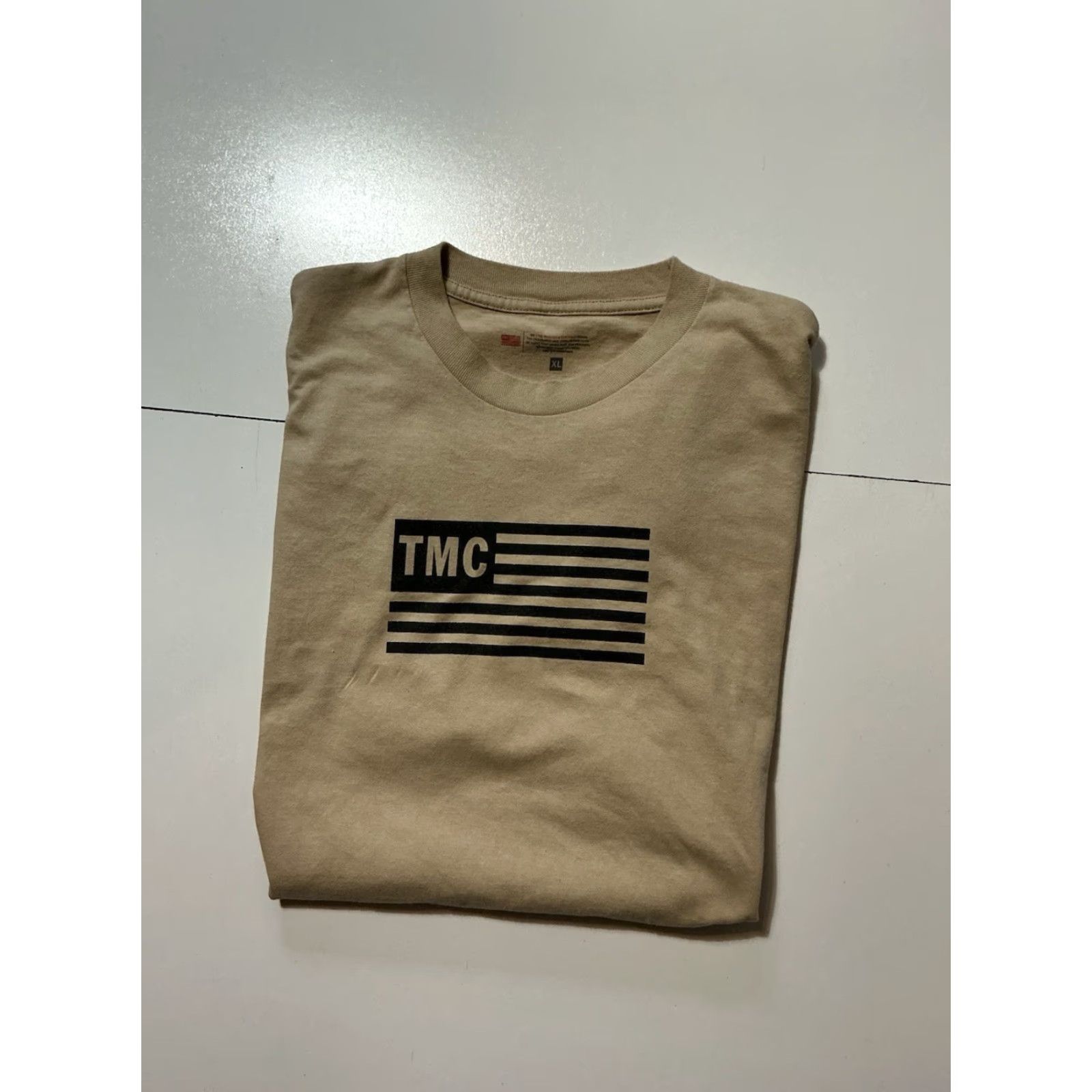 Vintage VINTAGE The Marathon Clothing TMC Nipsey Hussle Flag Graphic Beige Crewneck T-Shirt XL Men Size US XL / EU 56 / 4 - 2 Thumbnail