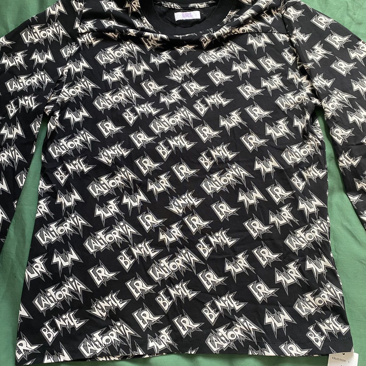 ERL ERL Logo Longsleeve Size US M / EU 48-50 / 2 - 6 Thumbnail