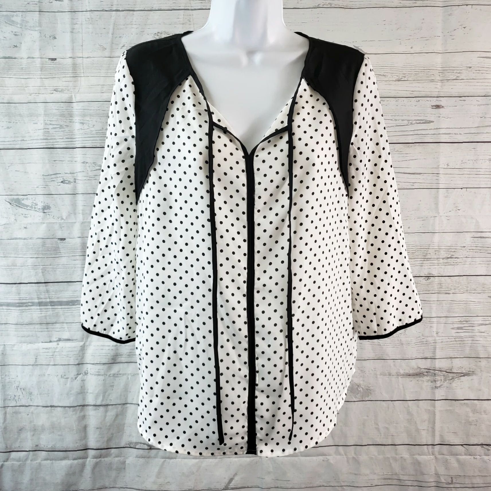 Vintage 41Hawthorn Blouse 3/4 Sleeve White Black Polka Dot Womens Small Shirt Blouse Size S Womens Gift Size S / US 4 / IT 40 - 2 Thumbnail