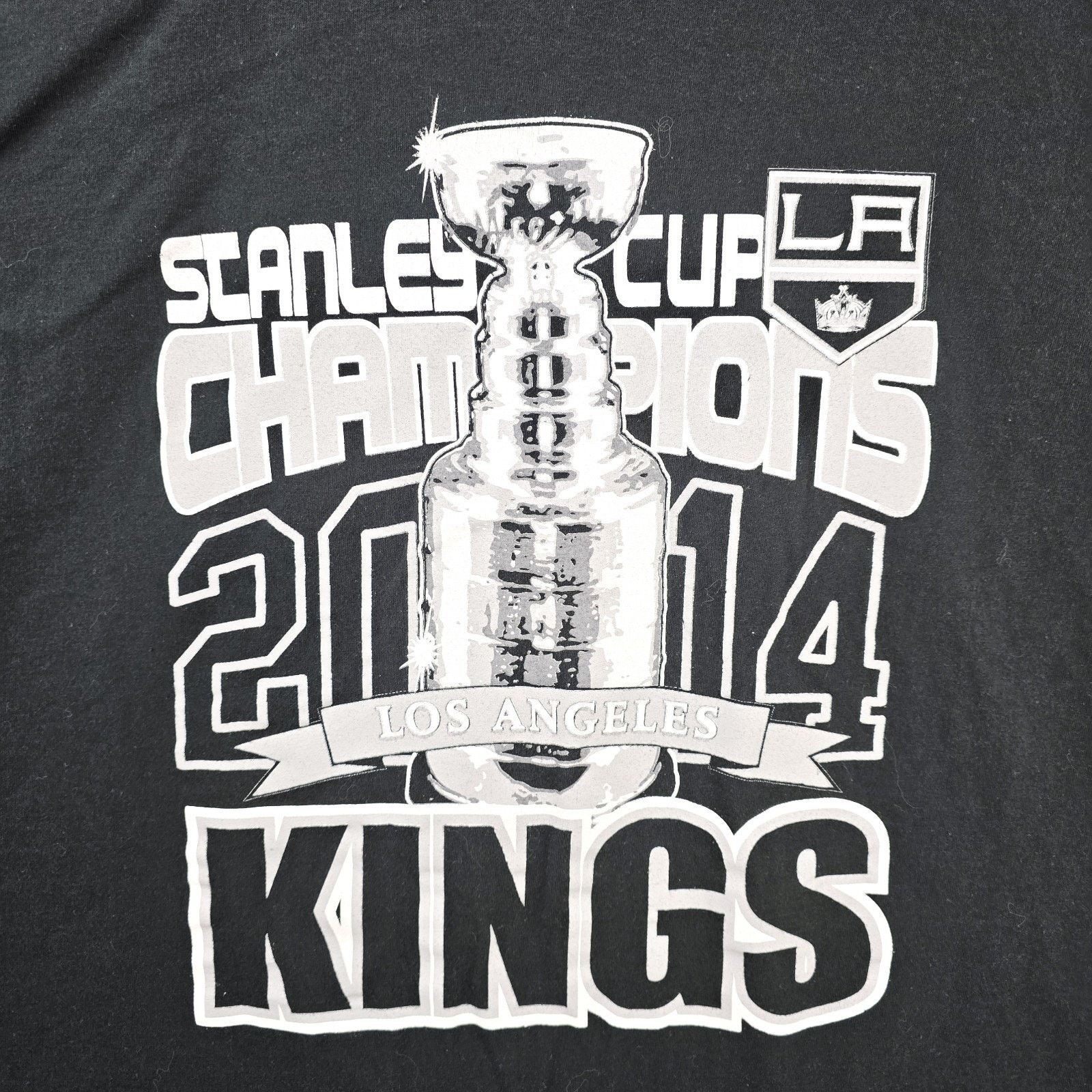 Anvil Los Angeles Kings Champions Shirt XL 2014 NHL Stanley Cup Size US XL / EU 56 / 4 - 2 Thumbnail