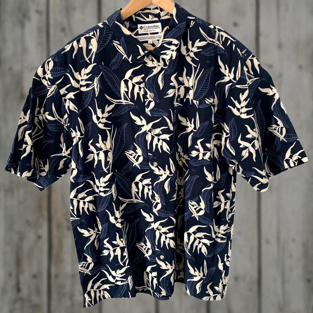 Vintage Columbia Shirt Mens Large Navy Blue Floral Print Short Sleeve Button-Up Size US L / EU 52-54 / 3 - 1 Thumbnail