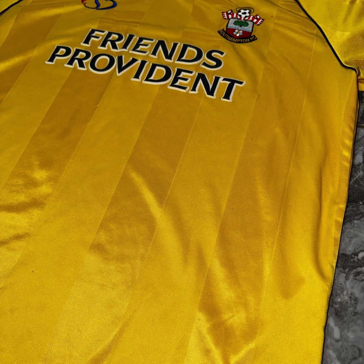 Other SOUTHAMPTON ENGLAND 2002/2004 FOOTBALL SHIRT SIZE 42/44 Size US XL / EU 56 / 4 - 5 Thumbnail