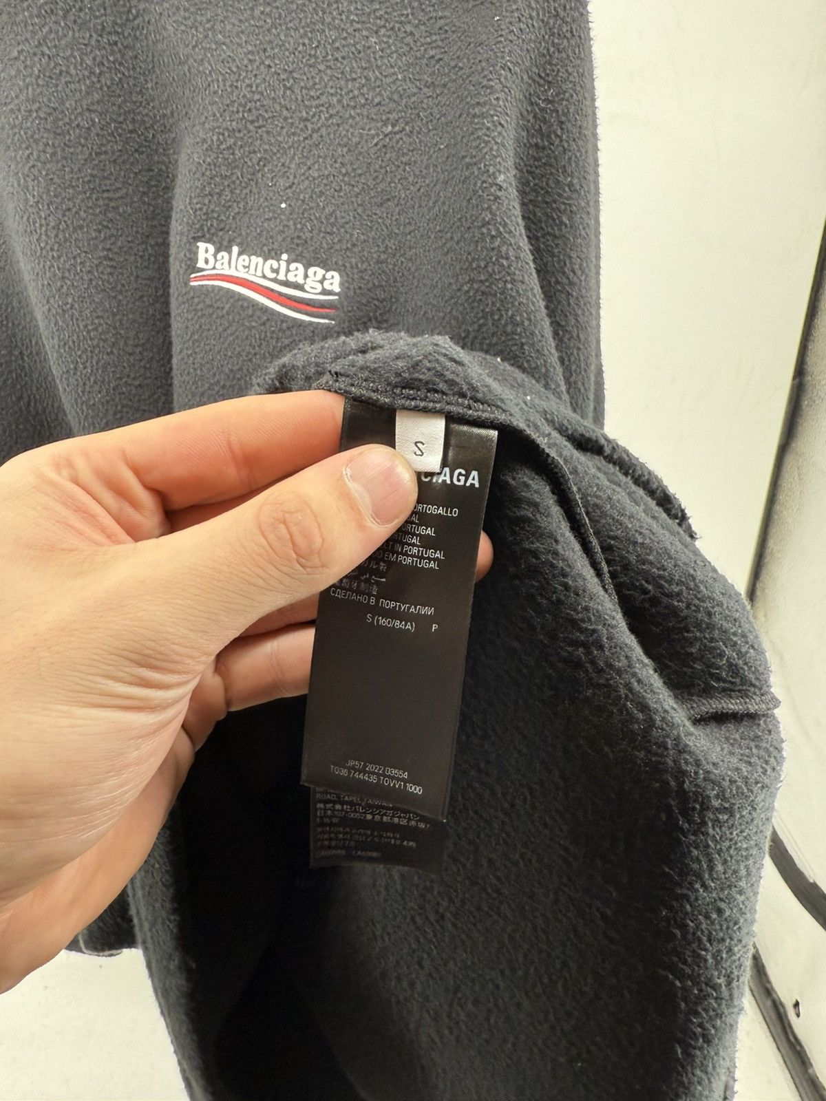 Balenciaga Balenciaga Fleece Campaign Hoodie in Black size Small Size US S / EU 44-46 / 1 - 7 Thumbnail