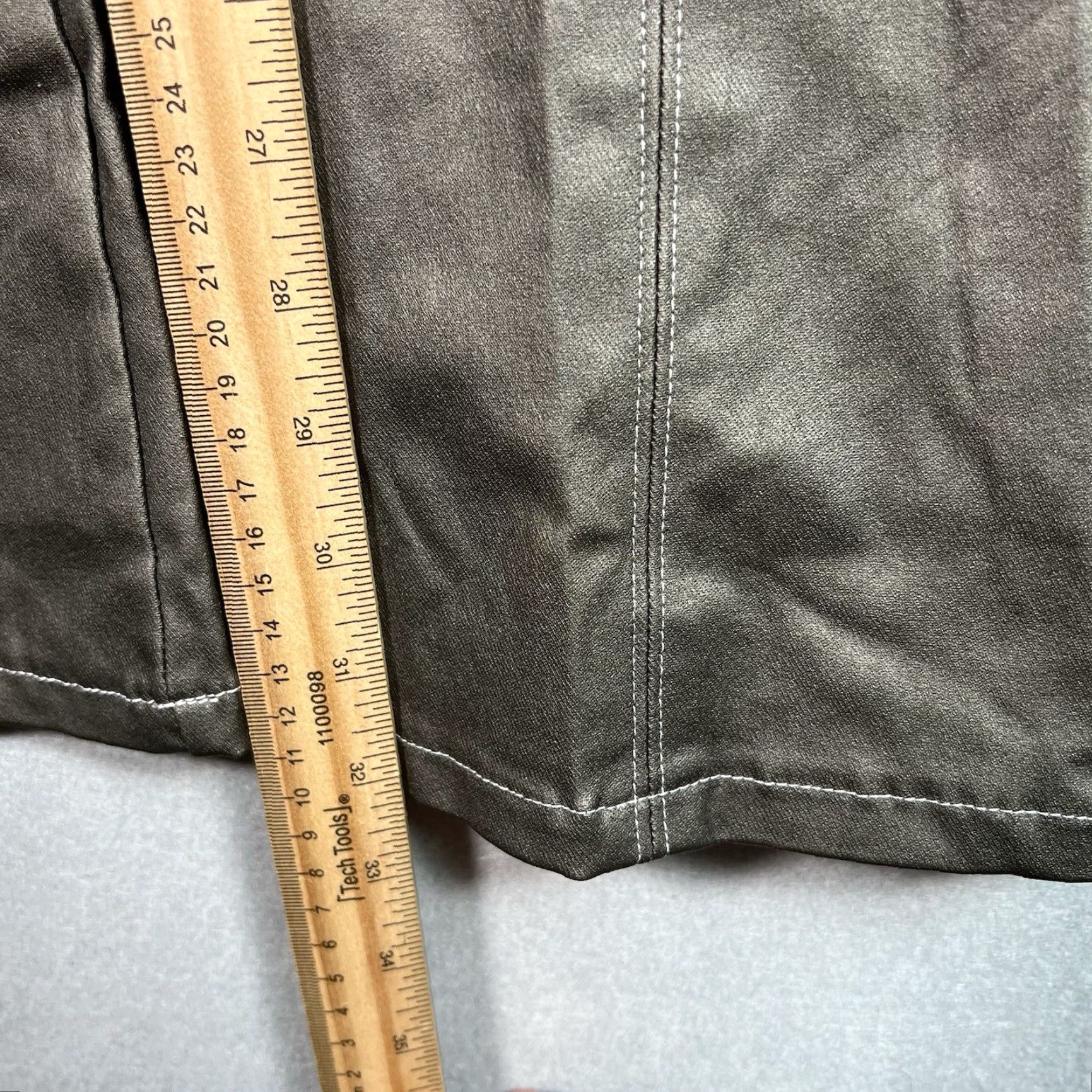 Fashion Nova NWT Fashion Nova Faux Leather Flare Moto Pants Bronze Bottoms M Brown Womens Flared Pants 28in Waist Inseam 32in Zipper Leather Style Chino Shoes? Size 32" / US 10 / IT 46 - 4 Thumbnail