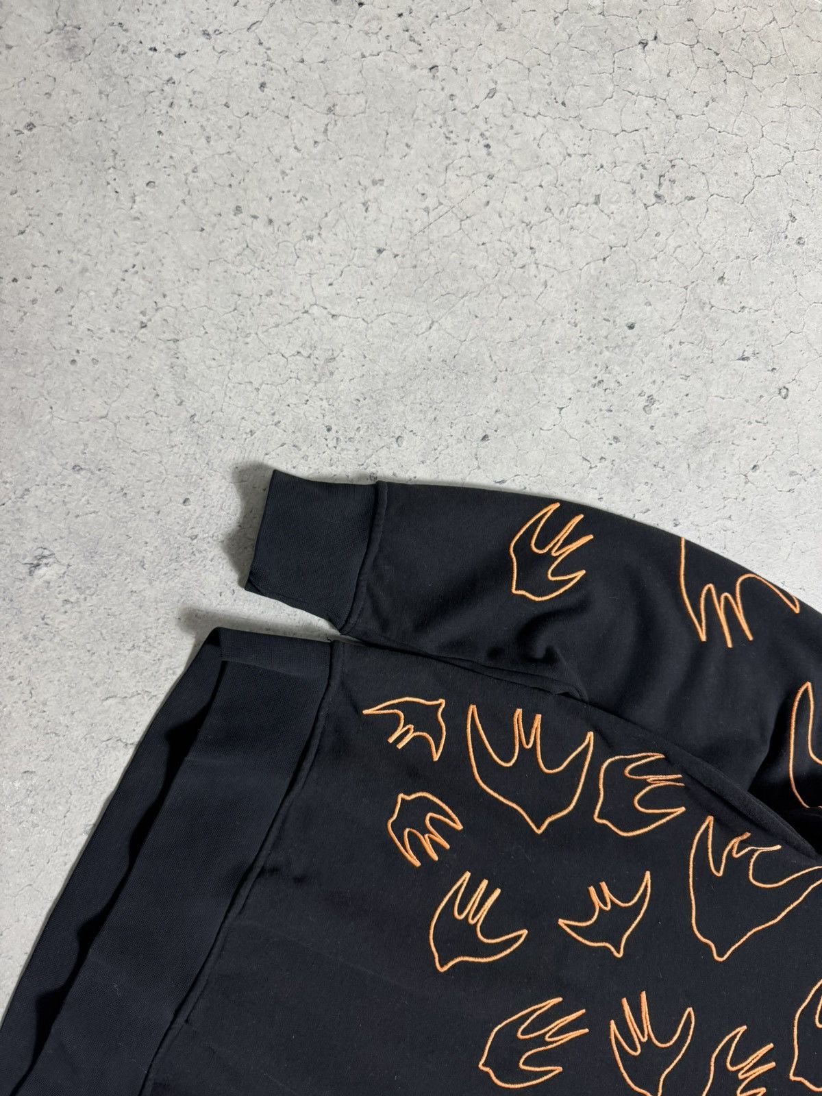 Alexander McQueen Alexander Mcqueen MCQ Black Luxury Sweatshirt Size M Size US M / EU 48-50 / 2 - 3 Thumbnail