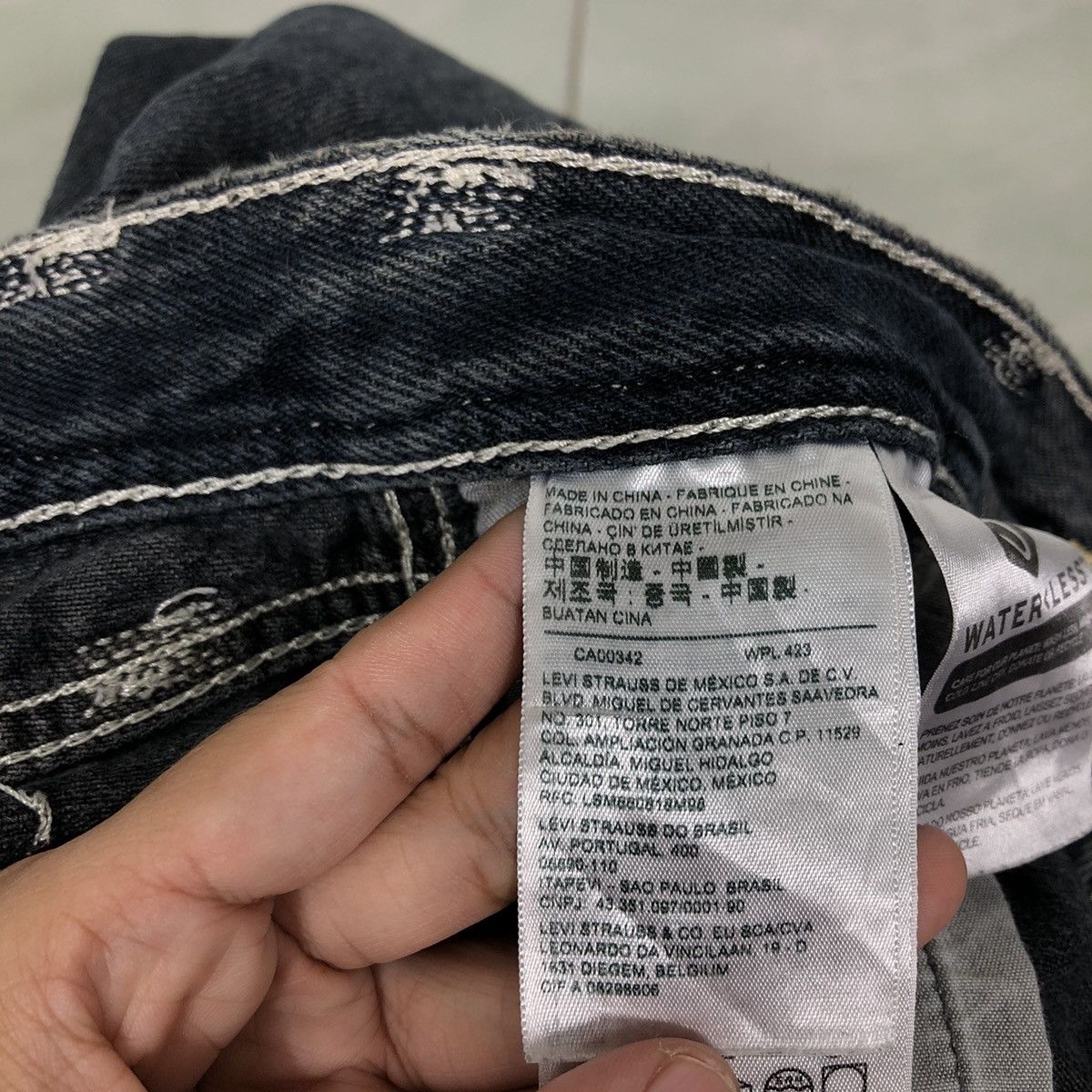 Levi's 🔥90’s Vintage Levi’s Denim Jeans Size US 30 / EU 46 - 17 Thumbnail