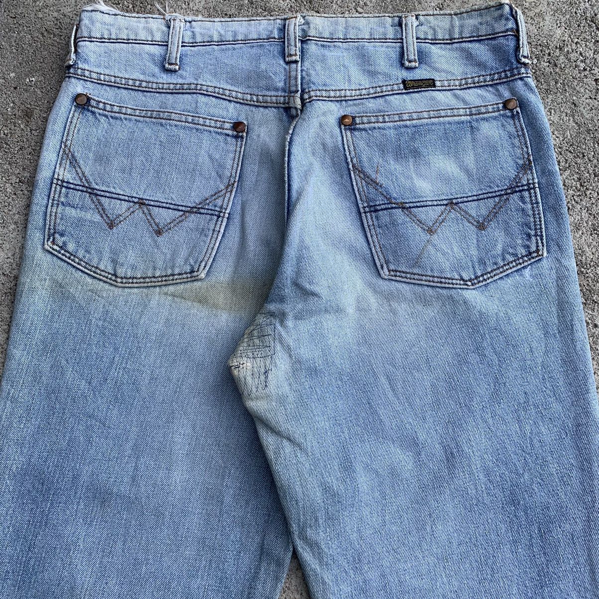 Japanese Brand Vintage Japan Wrangler Distressed Denim Jeans W32 Size US 32 / EU 48 - 9 Thumbnail