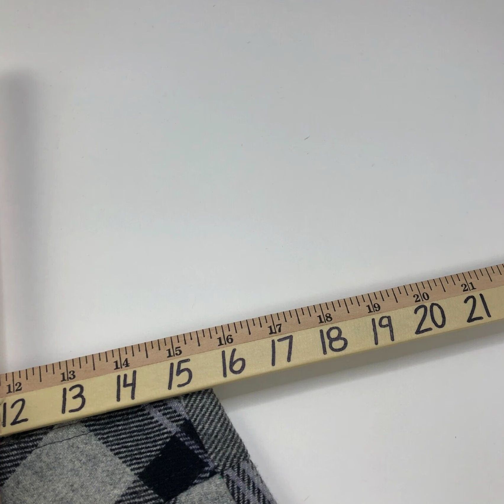 Brooks Brothers Brooks Brothers Wrap Skirt 8 Plaid Button Non Lined Gray Blue Wool Wool Blend Short Womens Size 30" / US 8 / IT 44 - 5 Thumbnail