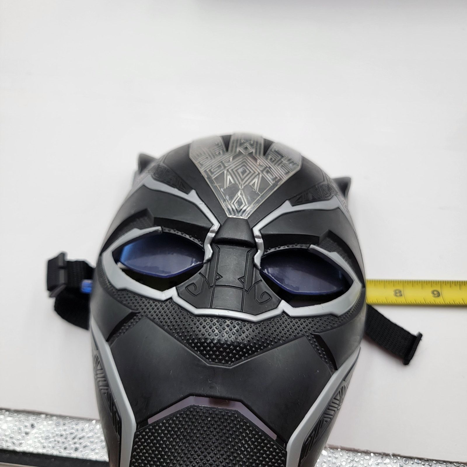 Marvel Comics Spiderman Mask and Black Panther Light Up Mask 2 Pack Bundle Size ONE SIZE - 8 Thumbnail
