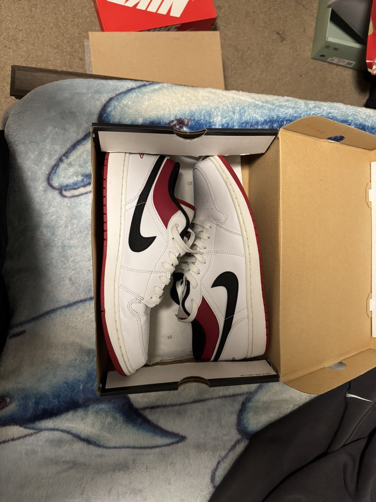 Jordan Brand Jordan 1 Low White University Red Size US 12 / EU 45 - 1 Thumbnail