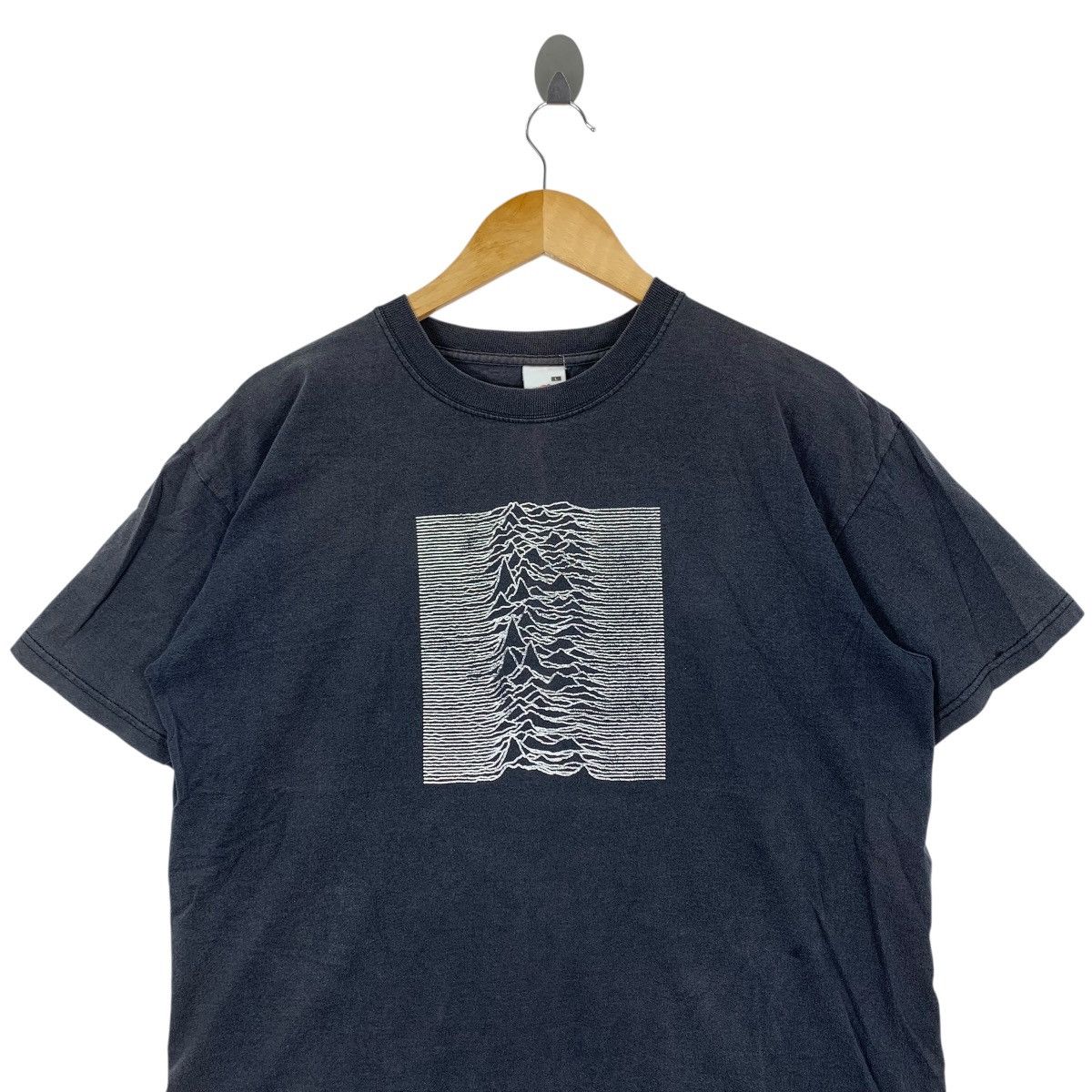 Vintage Vintage Y2K JOY DIVISION Unknown Pleasure Band Rock Shirt Size US L / EU 52-54 / 3 - 2 Thumbnail
