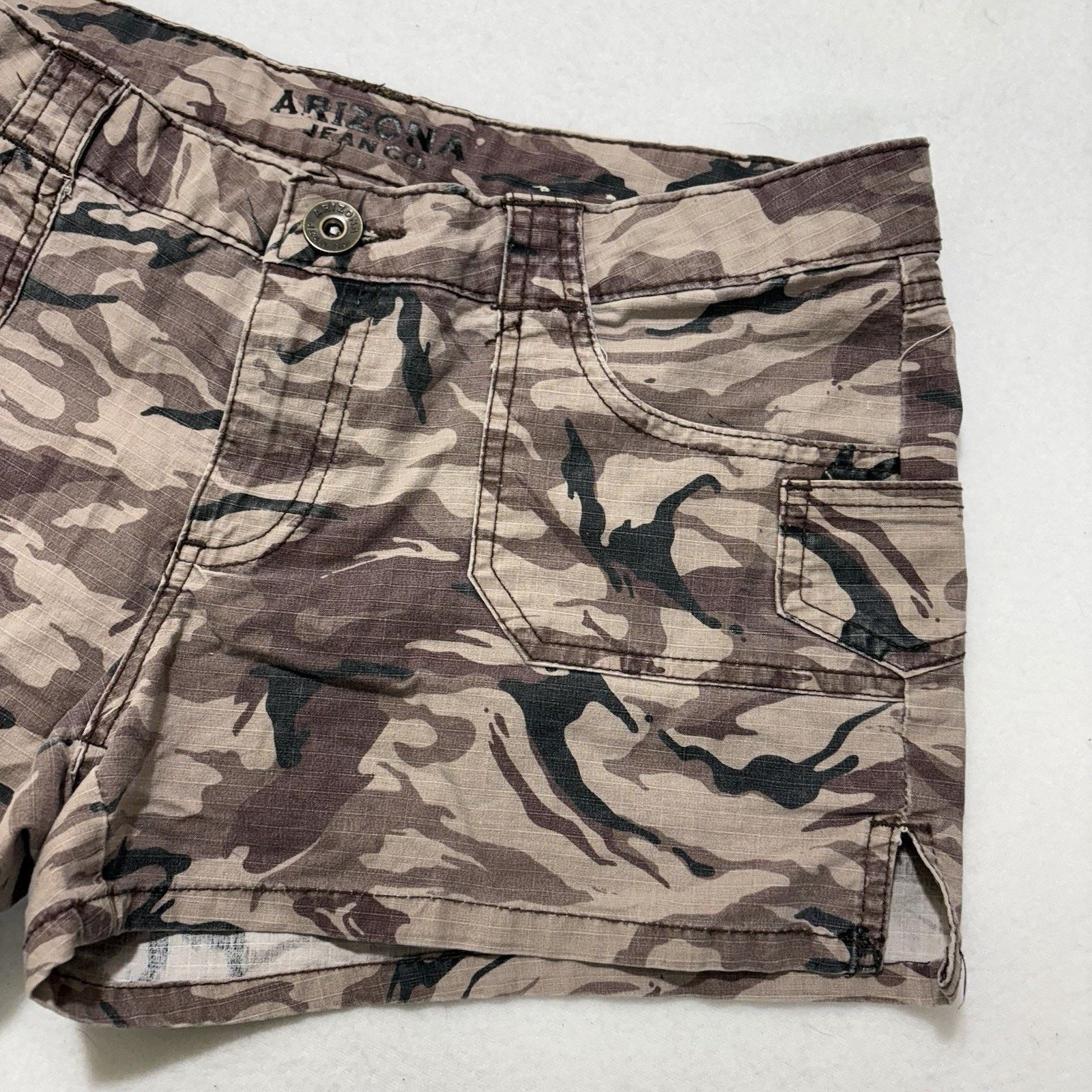 Other Arizona Jean Co 9 Camo 3" Inseam Shorts Flat Front 33" Waist Size 30" / US 8 / IT 44 - 3 Thumbnail
