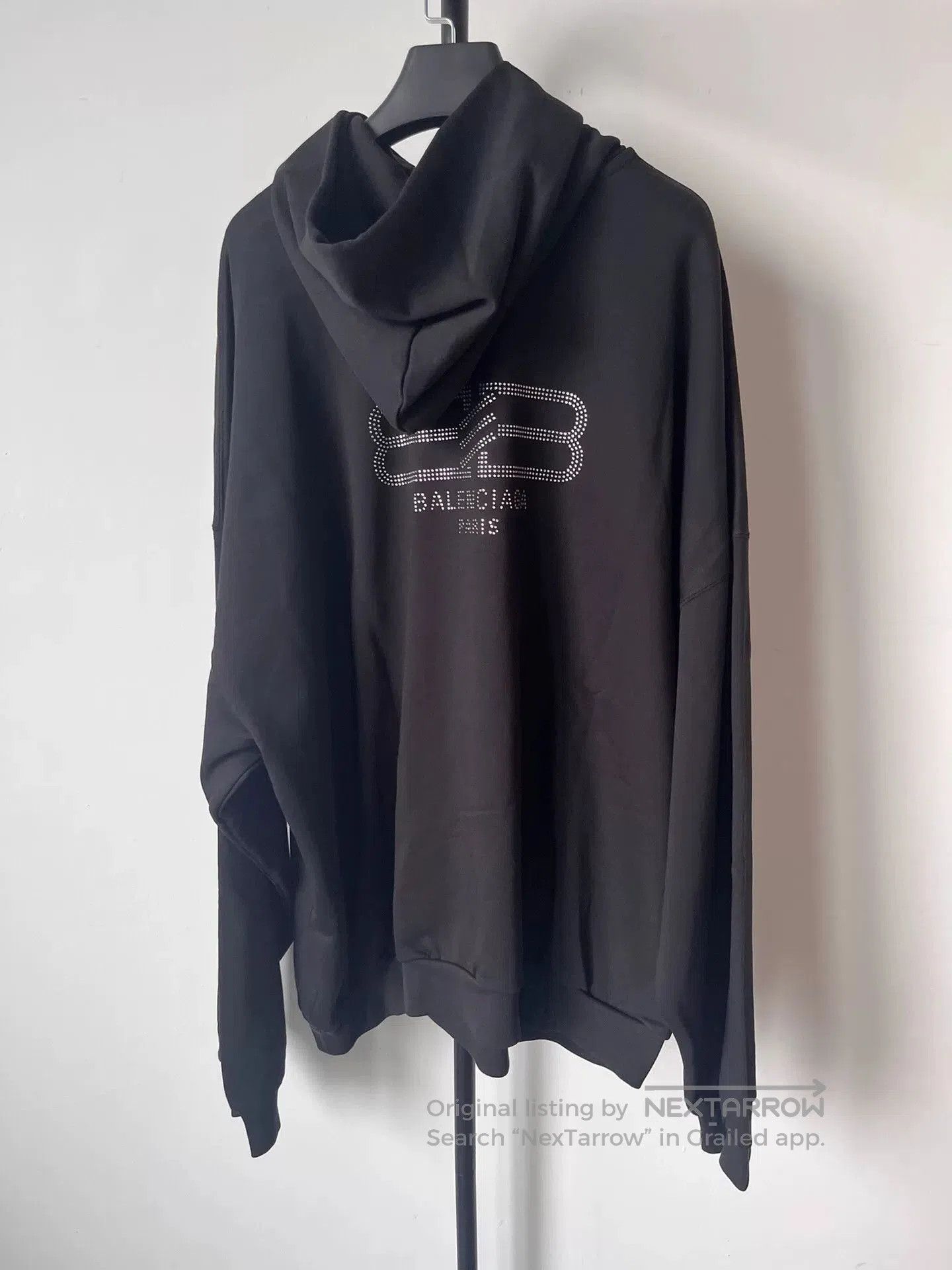 Balenciaga balenciaga black logo print hooded sweatshirt. Size US L / EU 52-54 / 3 - 1 Thumbnail