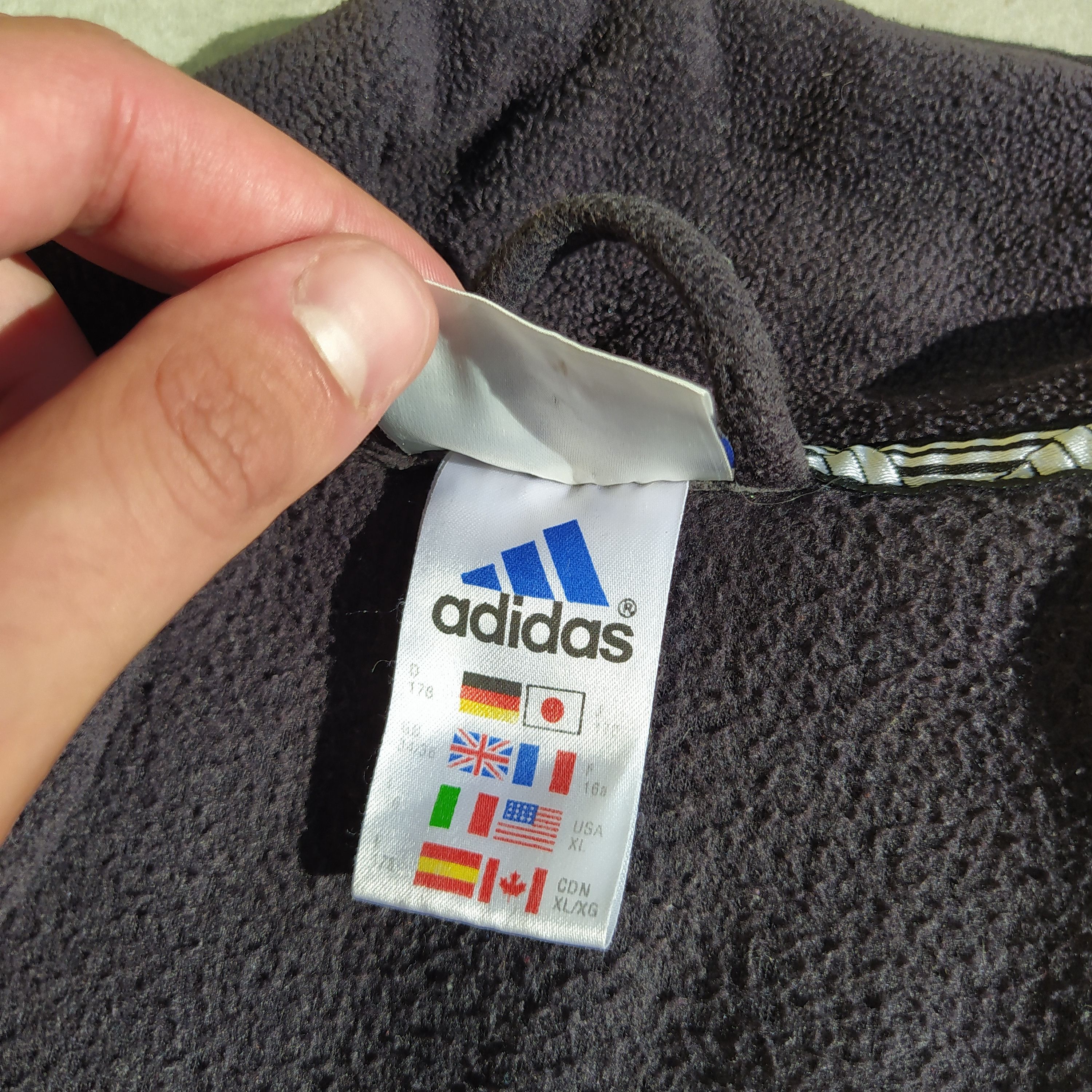Adidas × Vintage Vintage Adidas Black Fleece Polar Size US XL / EU 56 / 4 - 4 Thumbnail