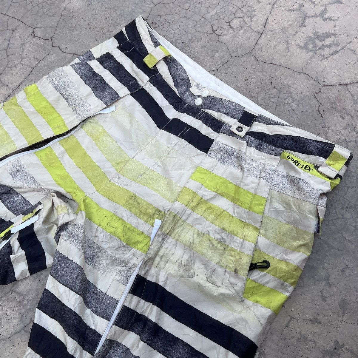 Burton Burton GoreTex Snowboard Pants Size US 40 / EU 56 - 22 Thumbnail