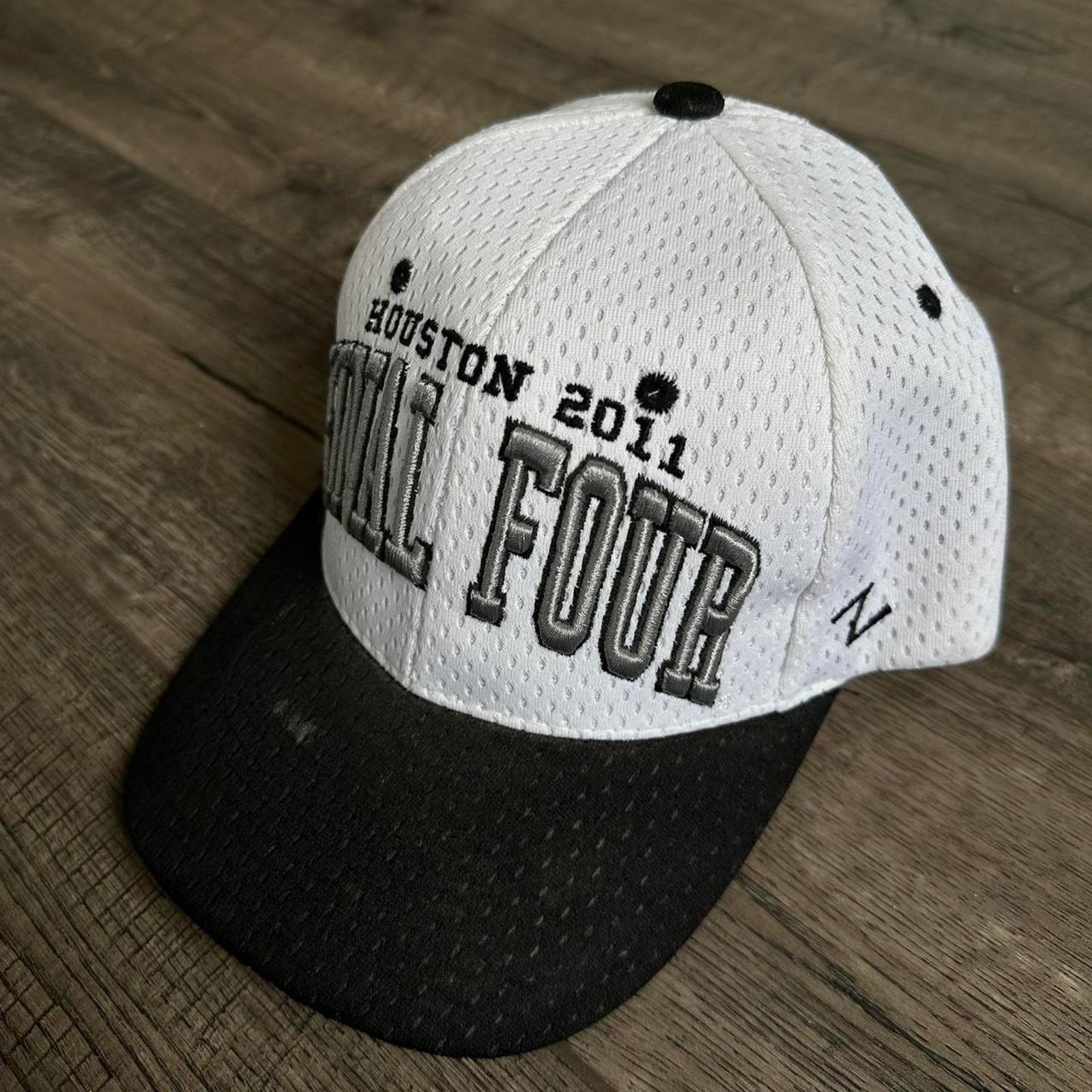 NCAA × Vintage Vintage 2011 Houston NCAA Final Four College Basketball Hat Size ONE SIZE - 4 Thumbnail