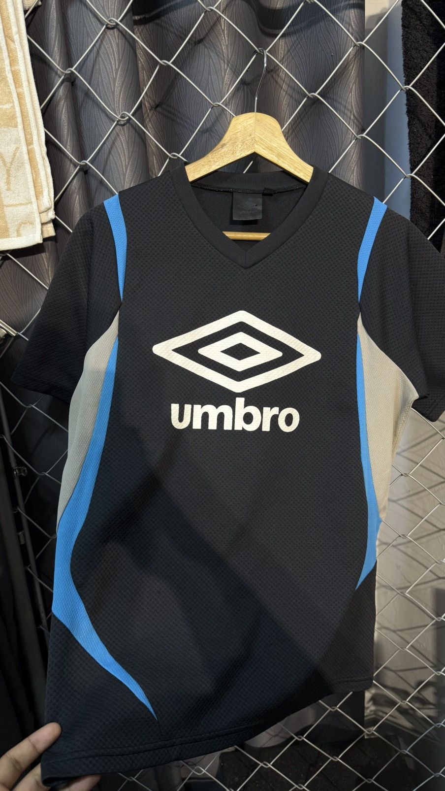Umbro UMBRO DESCENTE JASPO JERSEY BIG LOGO Size US S / EU 44-46 / 1 - 2 Thumbnail