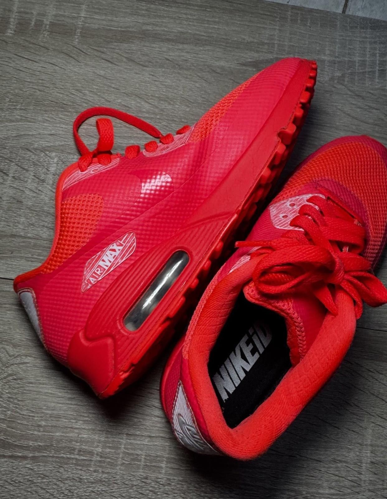 Nike Nike Air Max 90 Hyperfuse Premium ID Solar Red Boys UK 4.5 Size US 5 / EU 37 - 2 Thumbnail