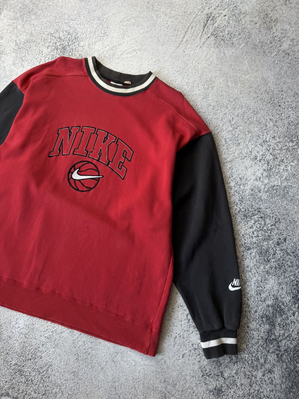 Nike Vintage Nike Sweatshirt Big Logo Swoohs Distressed Rare Size US M / EU 48-50 / 2 - 8 Thumbnail