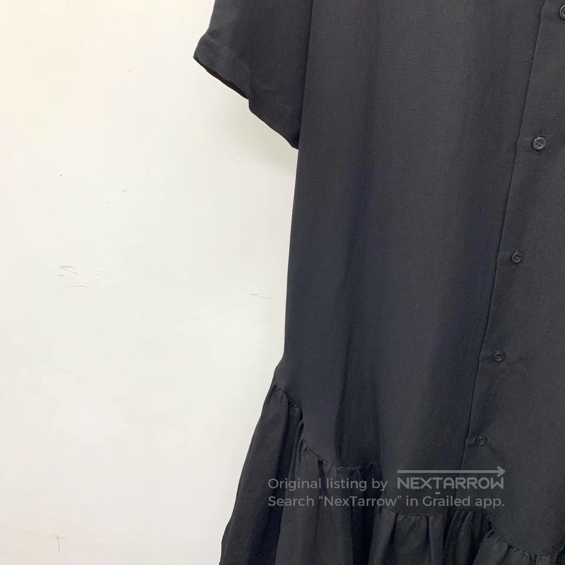 AMI Ami Black Lapel Short Sleeve Irregular Hem Dress. Size XS / US 0-2 / IT 36-38 - 4 Thumbnail