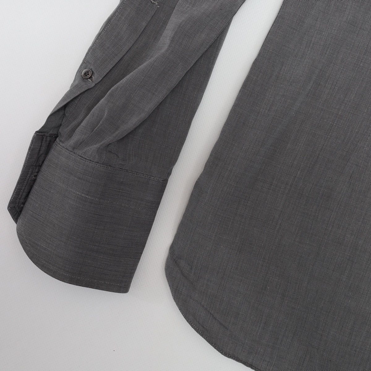Tom Ford Tom Ford Grey Classic Shirt Buttons Size US L / EU 52-54 / 3 - 19 Thumbnail