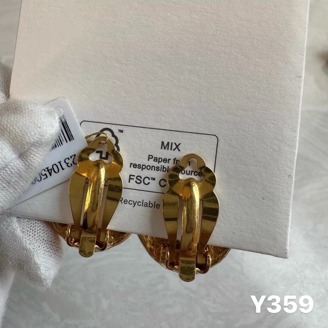 Chanel CHANEL Letter Lion Logo Mint 2cm Earclips Size ONE SIZE - 6 Thumbnail