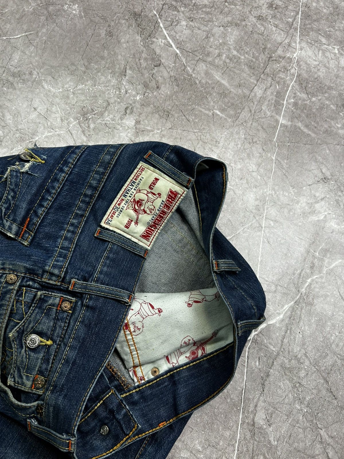 True Religion × Vintage Vintage True Religion Faded American Denim Baggy Hype Jeans Size US 30 / EU 46 - 6 Thumbnail