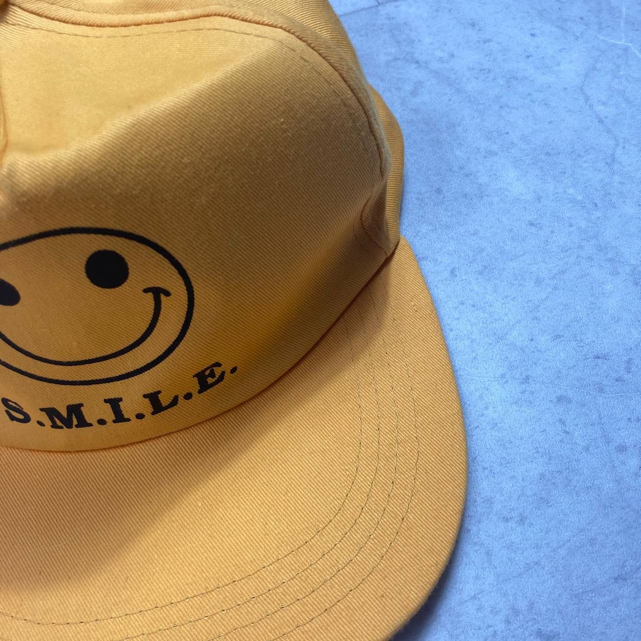 Arts & Science Vintage Smile Smiley Face Trucker Hat Size ONE SIZE - 2 Thumbnail