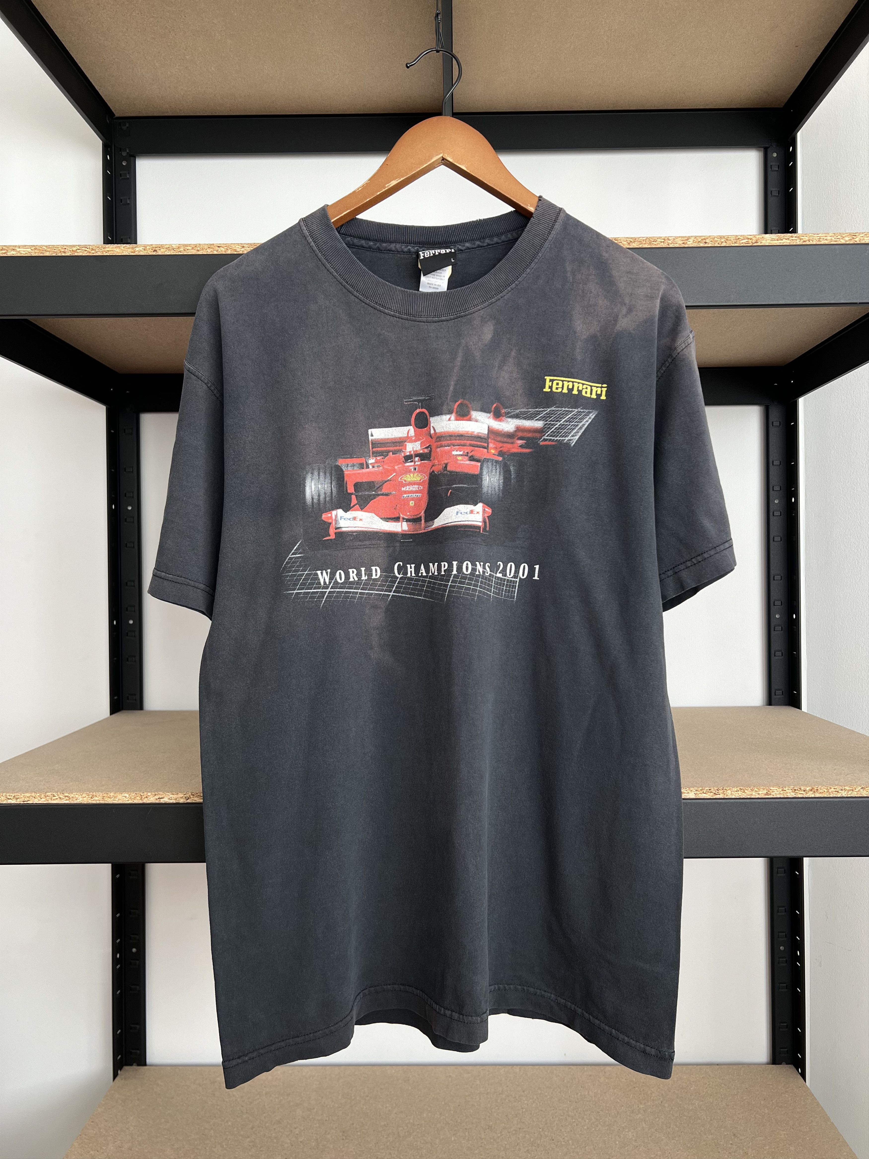 Ferrari Vintage 2001 Ferrari World Champions F1 Formula 1 Black Tee Size US L / EU 52-54 / 3 - 1 Thumbnail
