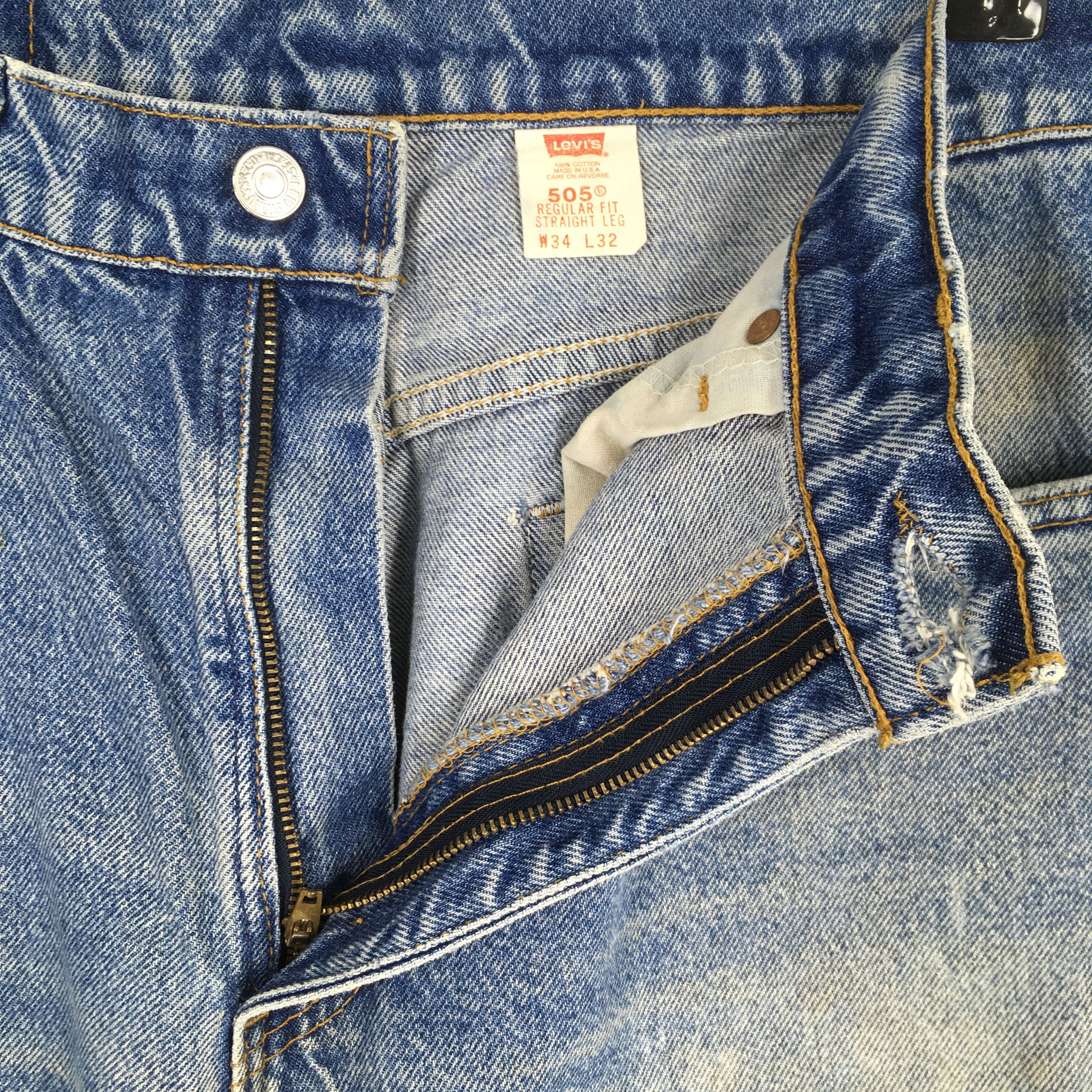 Levi's Size 32x31 Vintage 90s Levi's 505 Light Wash Jeans S397 Size US 32 / EU 48 - 6 Thumbnail