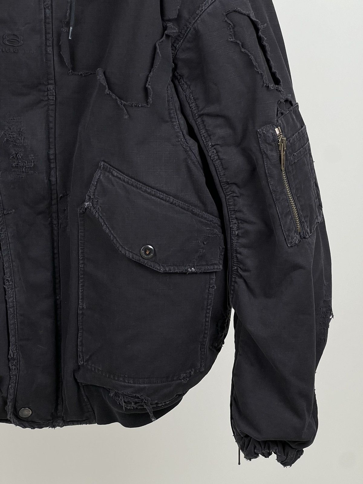 Balenciaga Destroyed bomber jacket size 2 Size US M / EU 48-50 / 2 - 5 Thumbnail