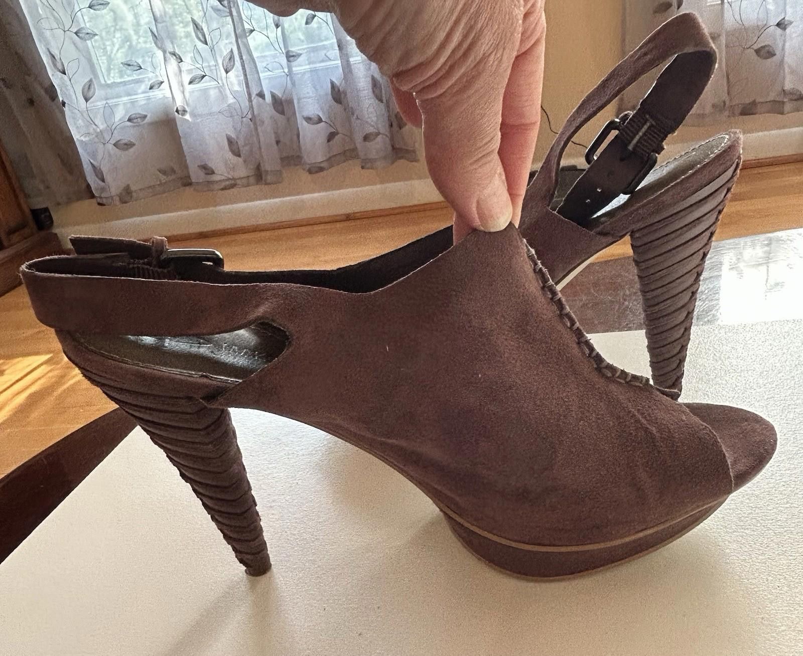 Other B Makowsky Isla Plum Suede Leather Slingback Cone Heel Sz8.5 Size US 8.5 / IT 38.5 - 1 Thumbnail