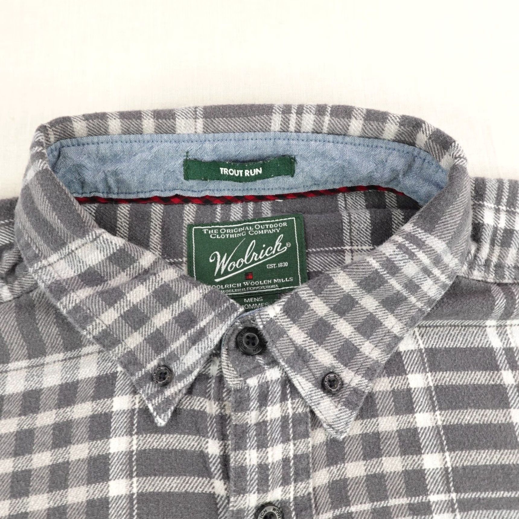 Vintage Woolrich Shirt Mens 2XL Plaid Flannel Button-Up Work Grey White Cotton Woolrich Brand Shirt 2XL Mens 90s Outdoor Pockets Button-Down Size US XXL / EU 58 / 5 - 2 Thumbnail