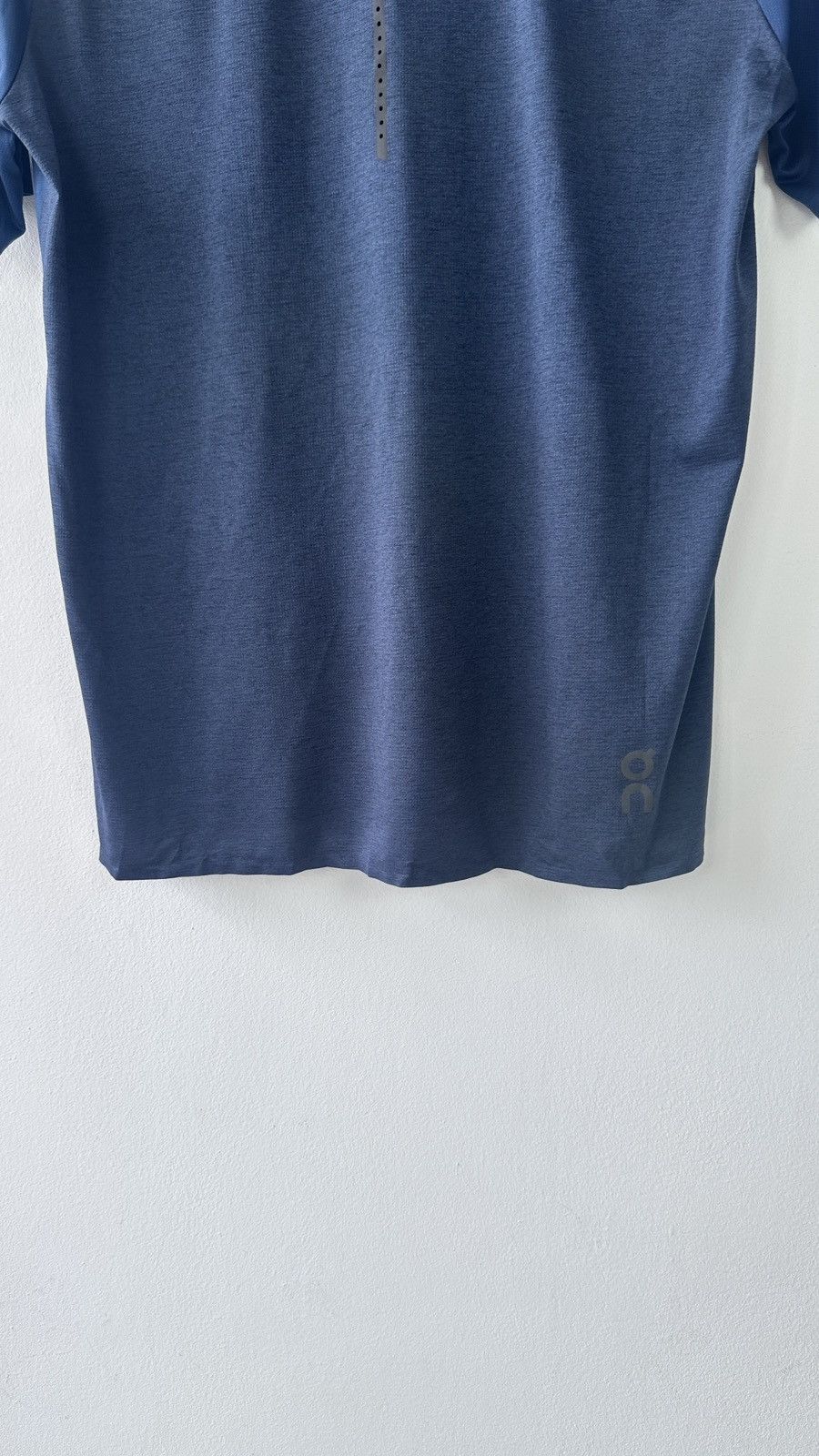 On On Running Performance T-Shirt Red Bull 400 Event Racing Top Size US M / EU 48-50 / 2 - 8 Thumbnail