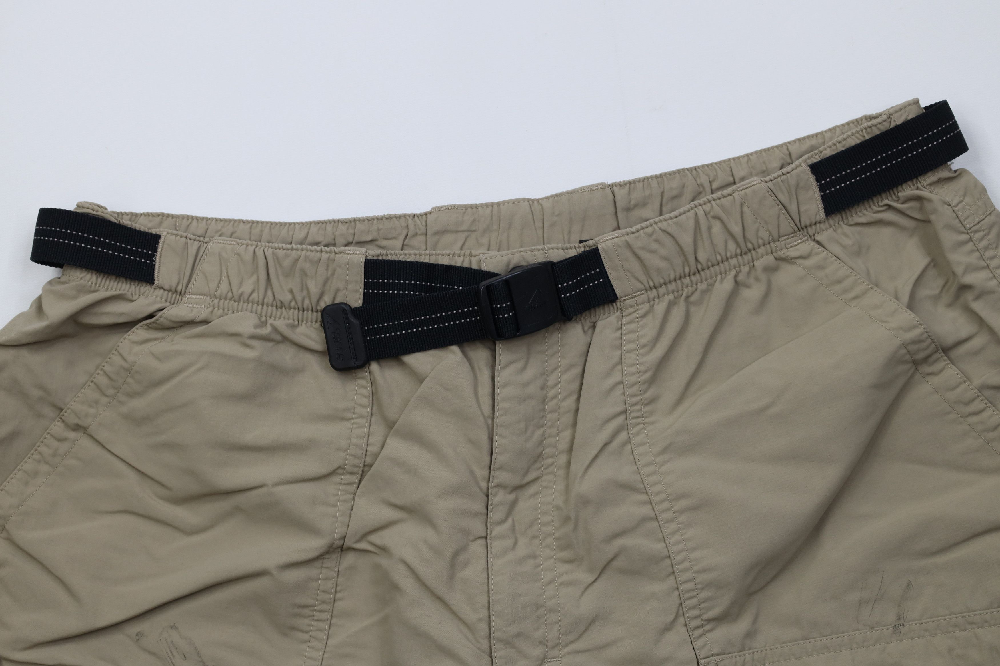 Vintage Vintage 90s Streetwear Above Knee Trekking Cargo Shorts Tan Size US 36 / EU 52 - 2 Thumbnail