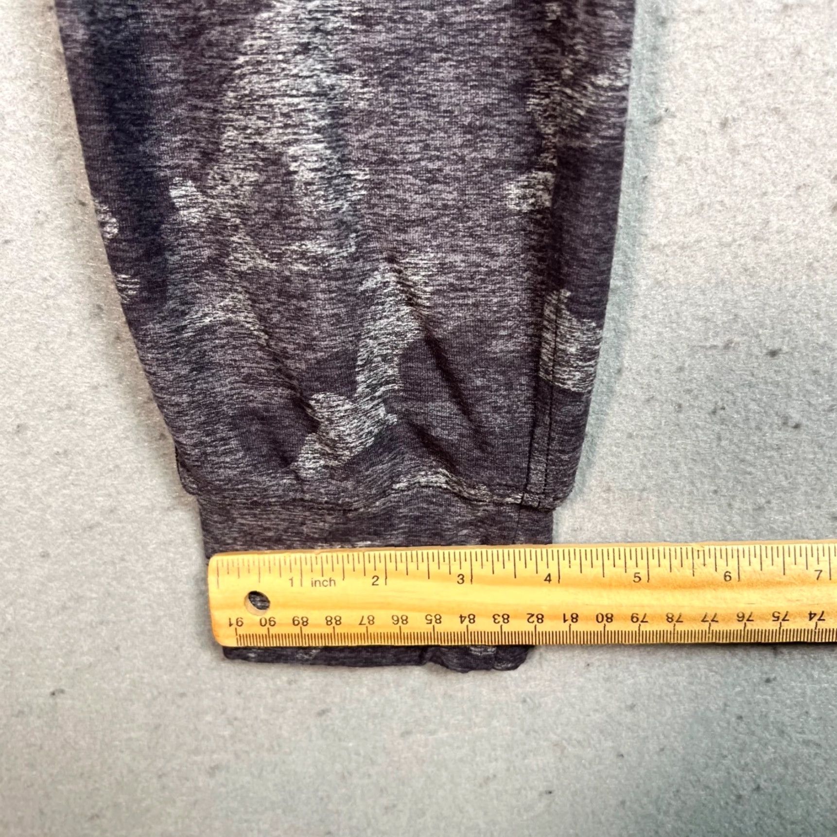 Lululemon Lululemon Womens Gray Camouflage Jogger Pants - Size 4, Drawstring, Athletic | 29 Inseam | Pockets | Regular, Polyester Spandex | 8/10 Vintage? No Size 27" / US 4 / IT 40 - 7 Thumbnail