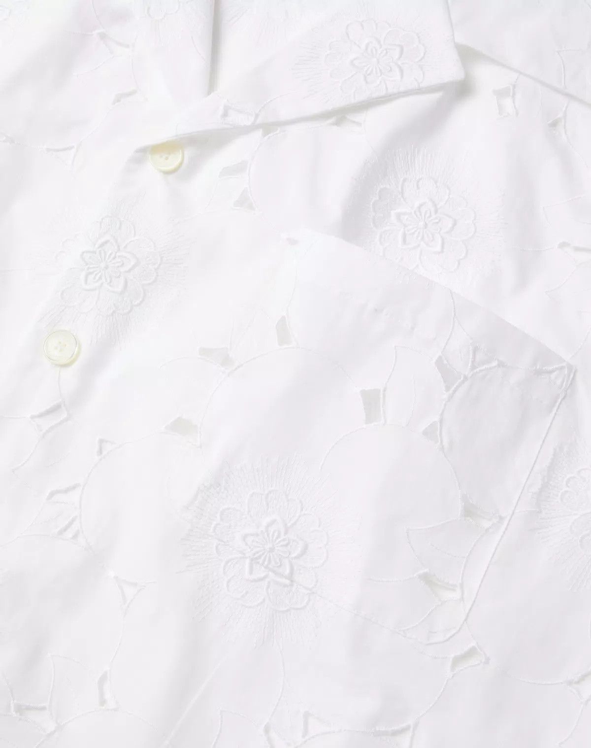 Valentino oc11z0625 San Gallo Cotton Bowling Shirt in White Size US M / EU 48-50 / 2 - 4 Thumbnail